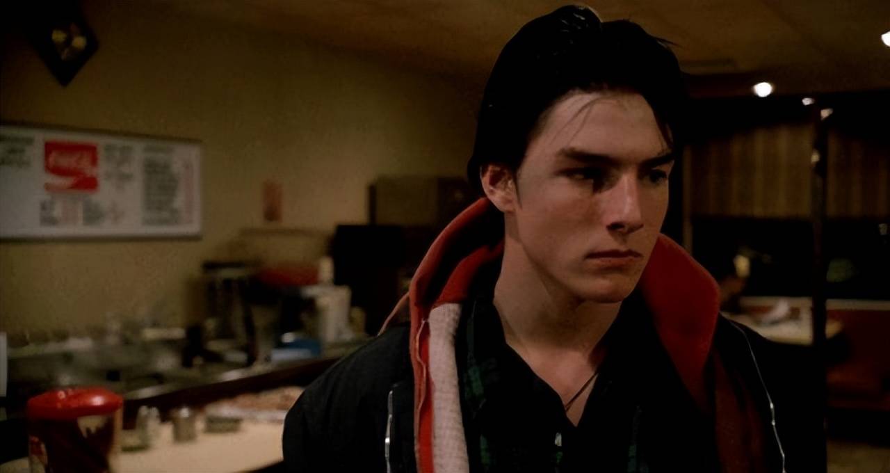 片中出现不少惊为天人的剧照,甚至有很多人认不出这个角色是由阿汤哥