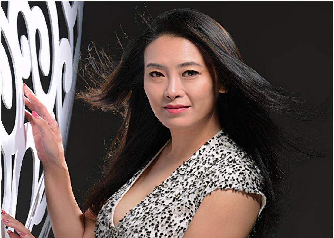 赌气嫁给他的好兄弟,51岁意外收获幸福_申军谊_贾妮_谢晓辛