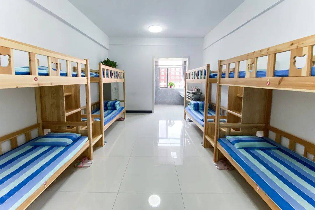 忻州实验中学校宿舍图片