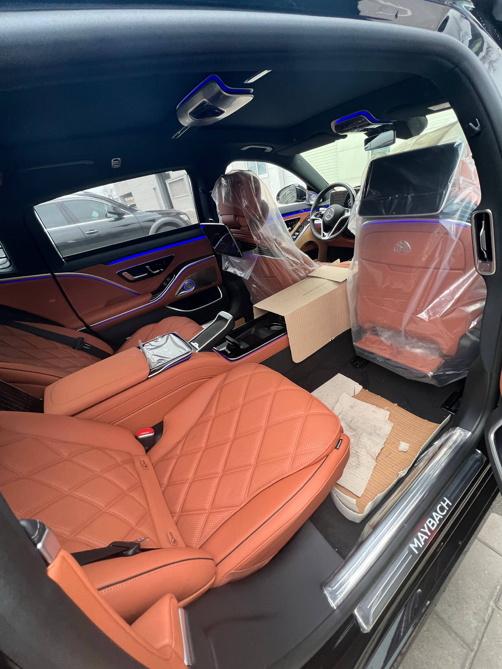 你想把最舒适的位置留给谁北京奔驰4s店迈巴赫s580s480676767