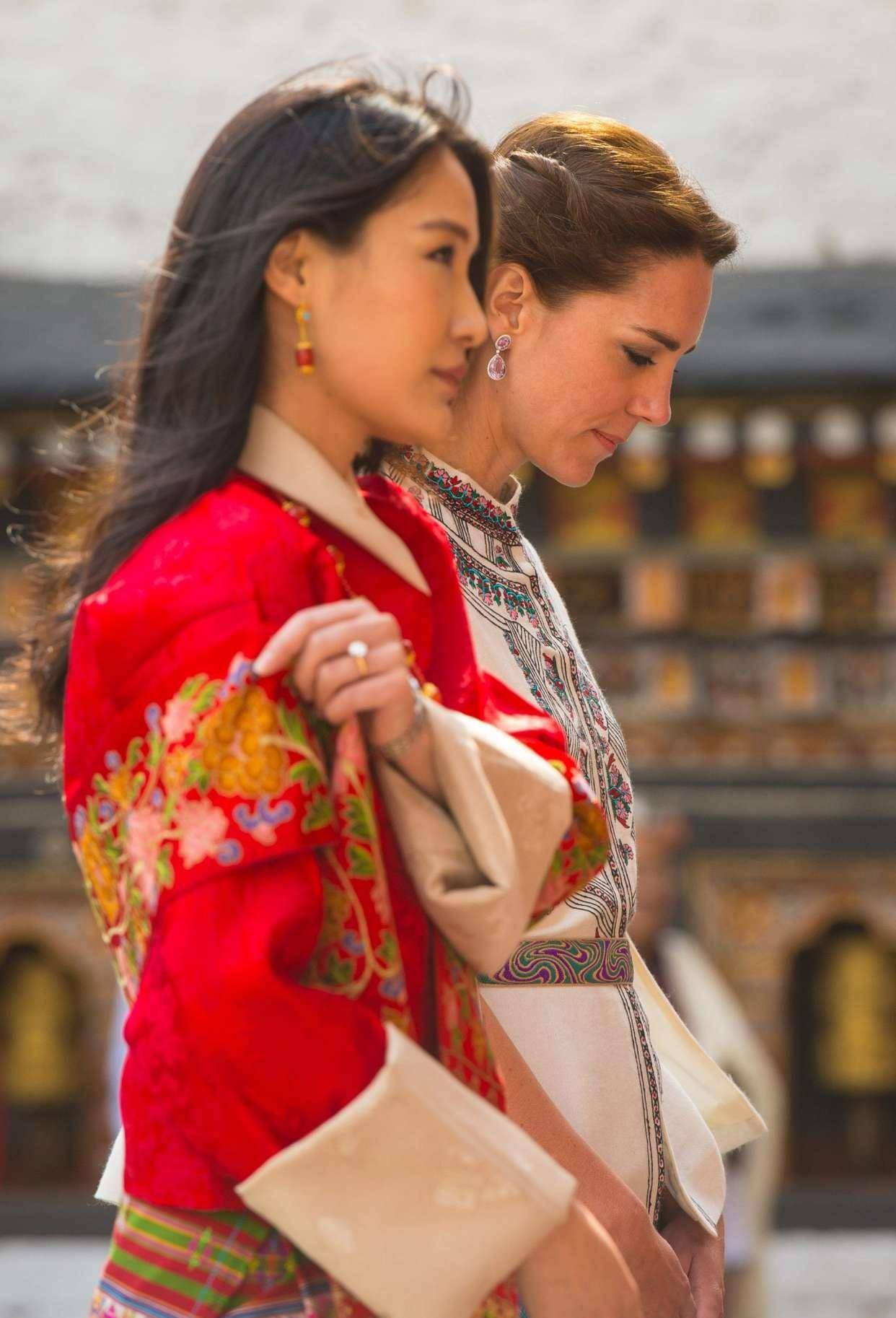 原创             不丹佩玛王后的耳环都好漂亮，颇具传统意味且样式精美，很耐看