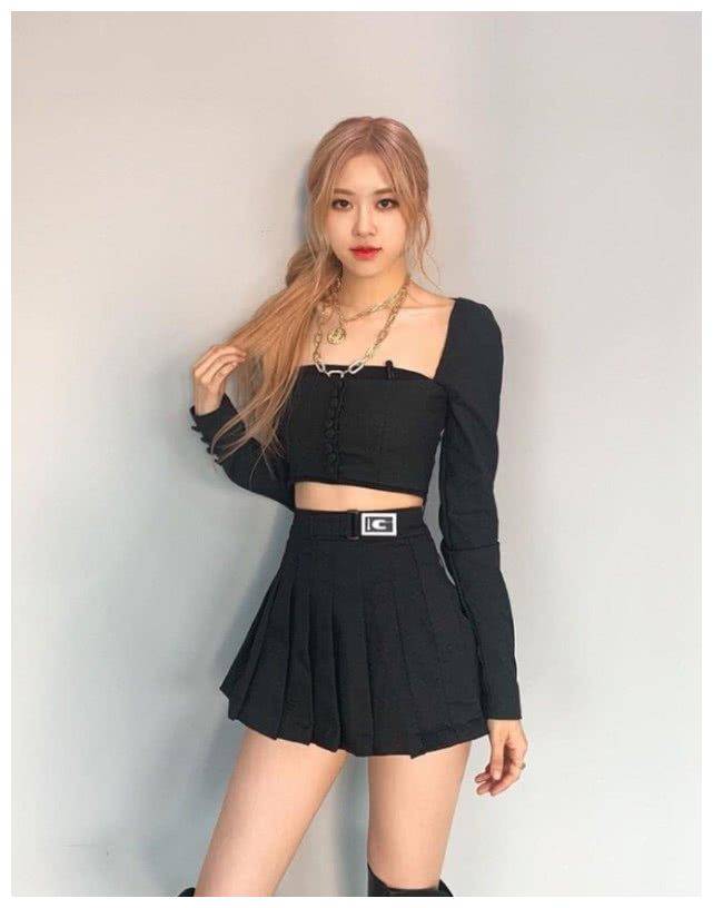 原创朴彩英才是粉墨腰精那么小的上衣也挤得进无赘肉腰爱了