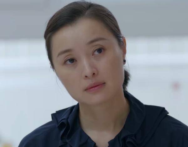 原创加油妈妈吴越演得好素颜上镜超有范儿一点不像46岁的样子