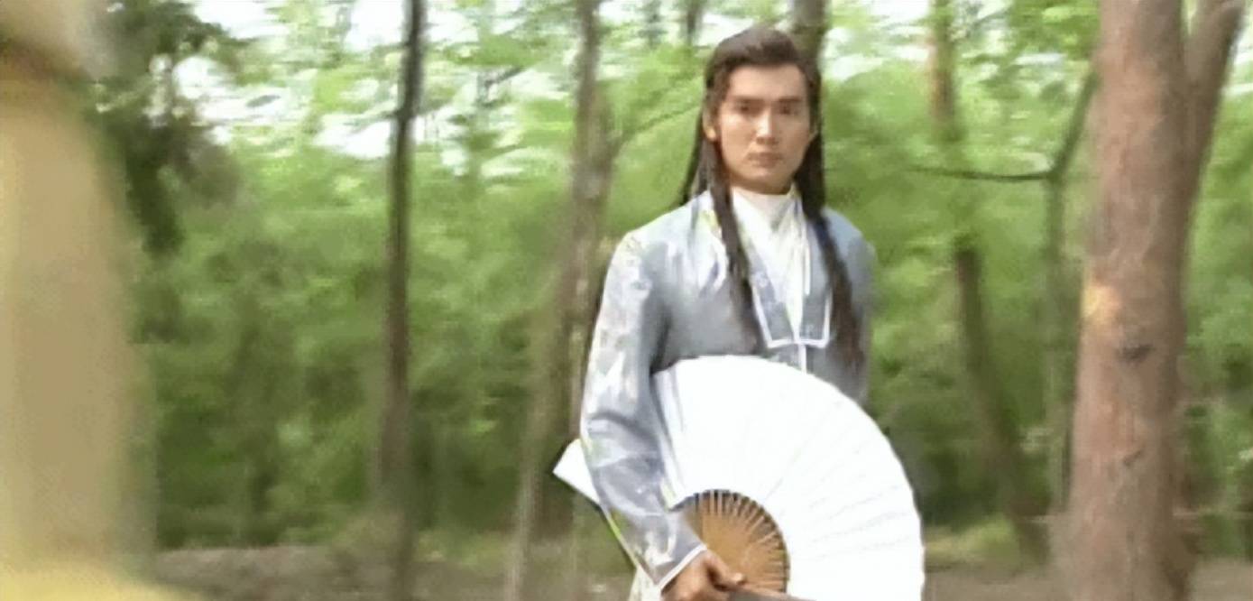 相貌平平别拿折扇!这9位男星才称得起,温文尔雅、翩翩佳公子_扇子_郑少秋_焦恩俊