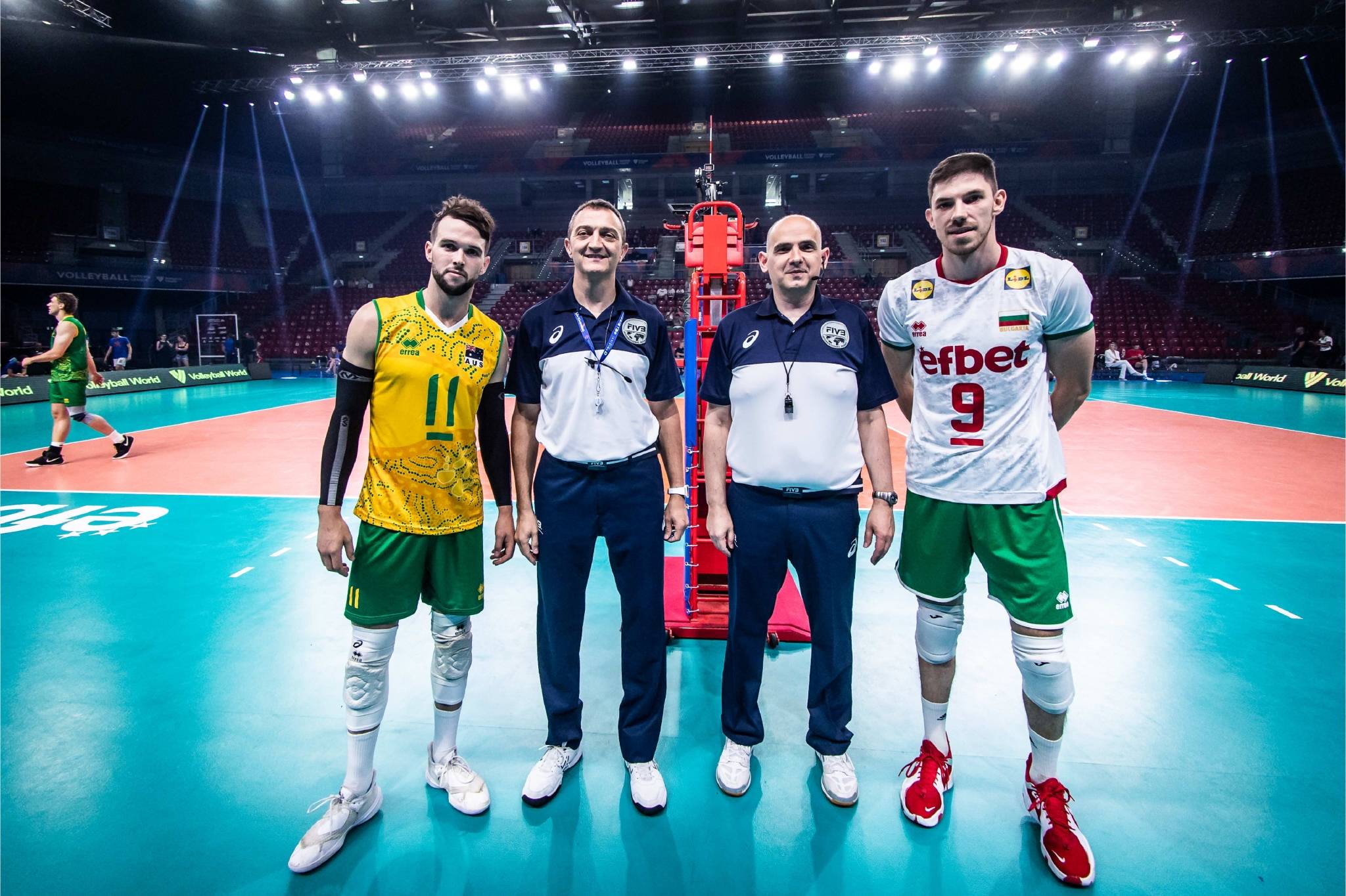 世界男排联赛副班长之争垫底的澳大利亚32险胜东道主保加利亚