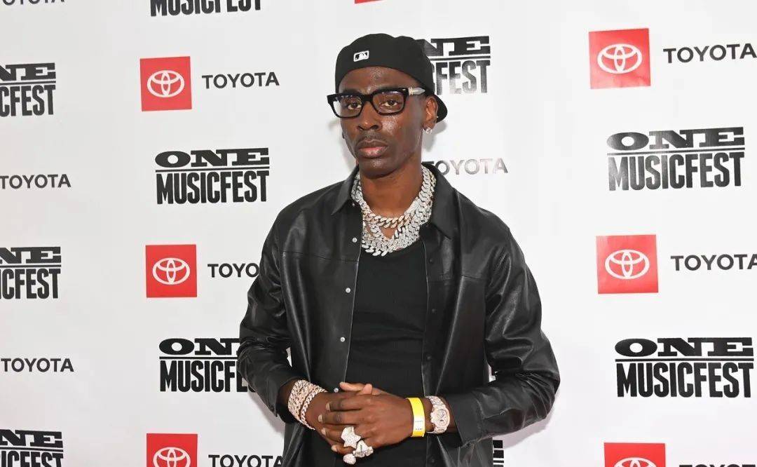 21岁美国歌手liltjay遭枪击身中数弹说唱歌手成袭击重灾区