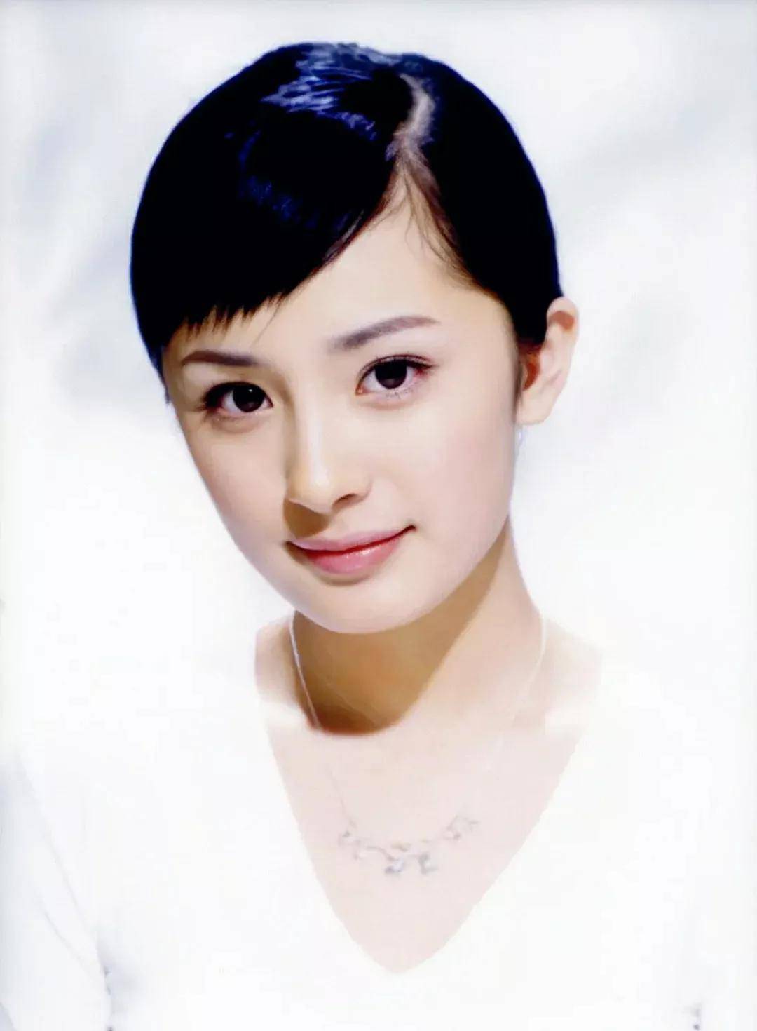 来自北京的10位女明星美丽,明亮,迷人_眼睛_气质_魅力