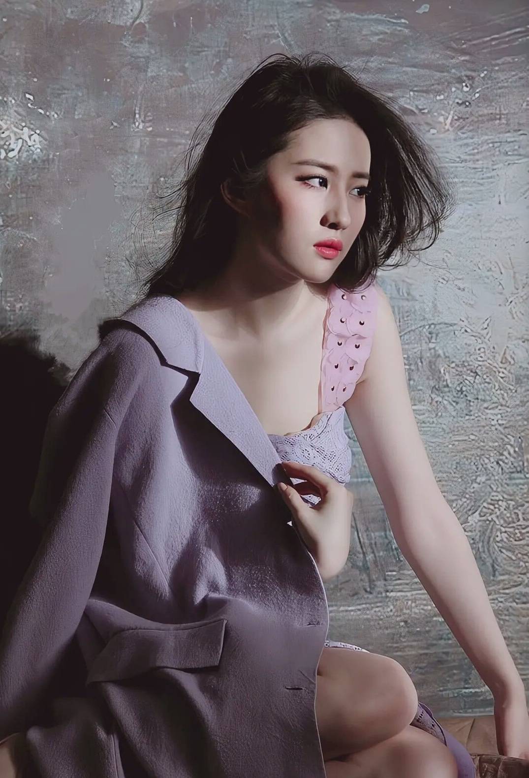 原创神仙姐姐刘亦菲紫色时尚长裙宛似紫霞仙女