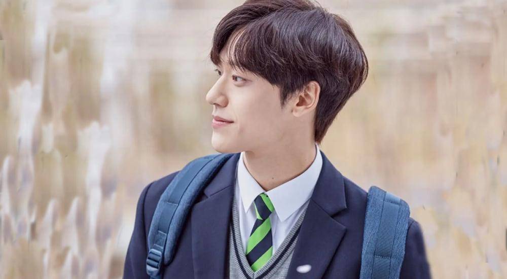 原创再次18岁42岁金荷娜一位美丽知性又被刁难的母亲