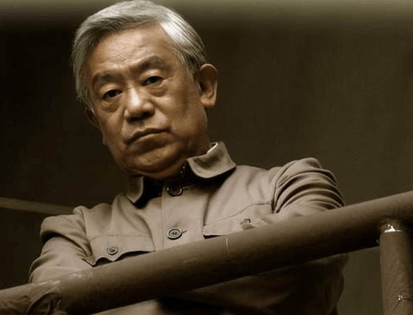 他是优秀演员,与娇妻恩爱52年0绯闻,儿子是我们熟悉的他_高亮_角色