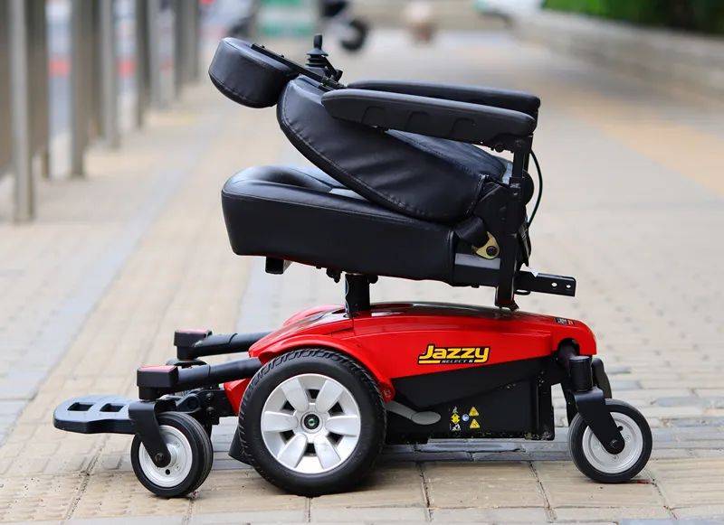 普拉德pridejazzy6轮电动轮椅上斜坡板六轮设计稳定性更强