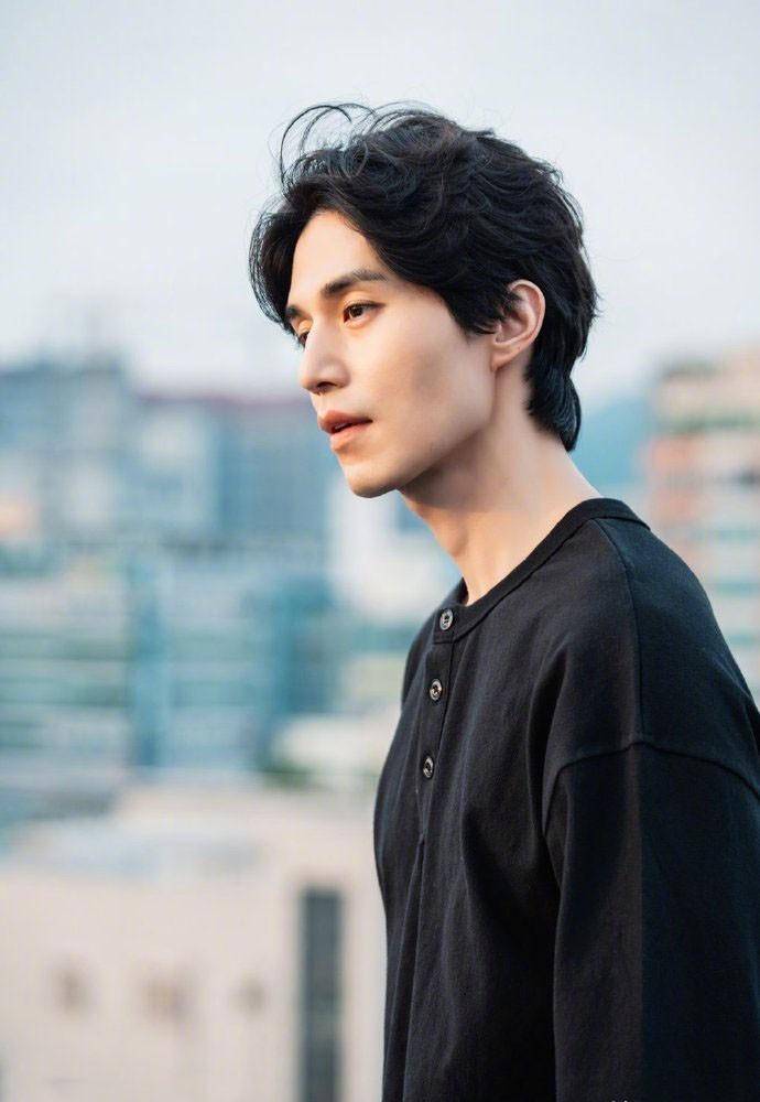 原创39岁李栋旭冻龄男神韩剧史首位男九尾狐67676767打戏酷帅