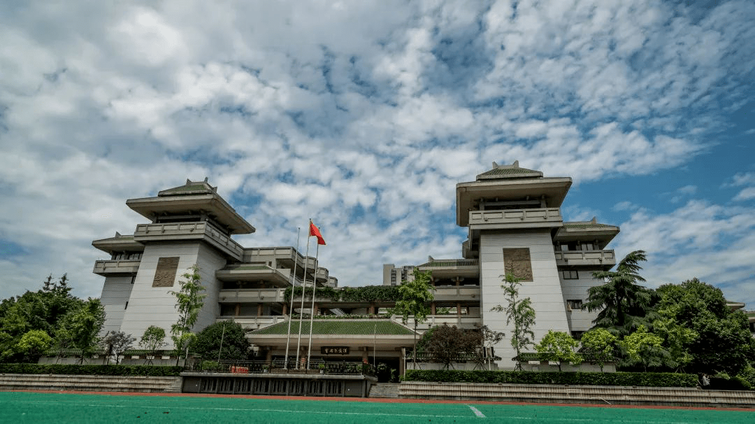 石室中学(北湖校区)当然你可以放弃大摇号学位,那你就只有等着统筹