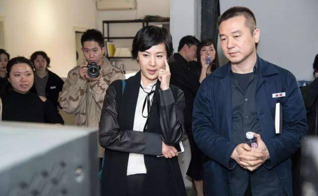 多年之后,王津元成为了上海著名的节目主持人.