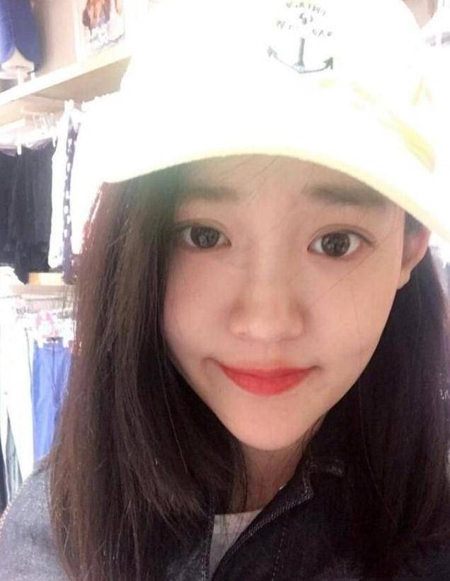 绿地女主全新生活照曝光,担得起校花美称,但不值得史睿生去爱_张雨婷