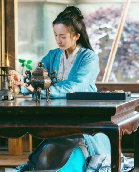 是《宫》和《母仪天下》李给人们留下了深刻的印象,尤其是《赵飞雁》