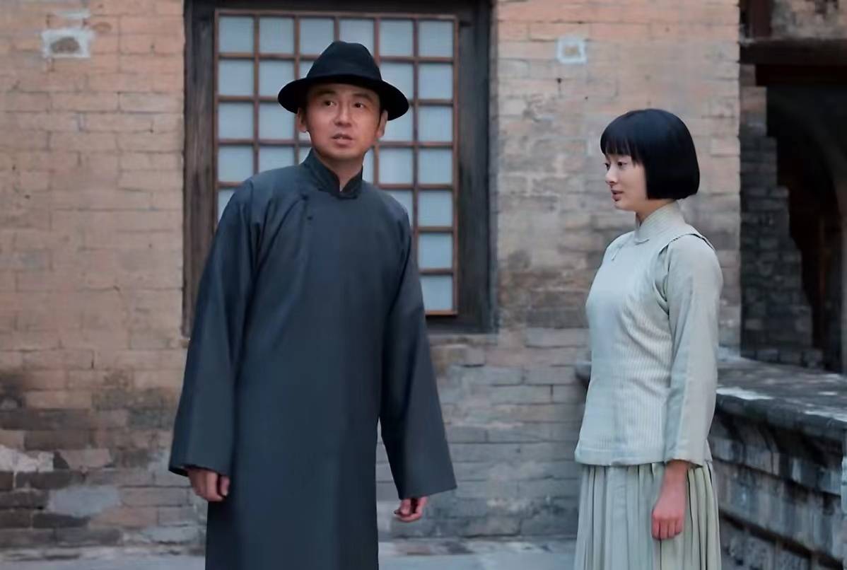 原创白鹿原让妻子守活寡和白灵同房的鹿兆鹏才是原著中最绝情的人