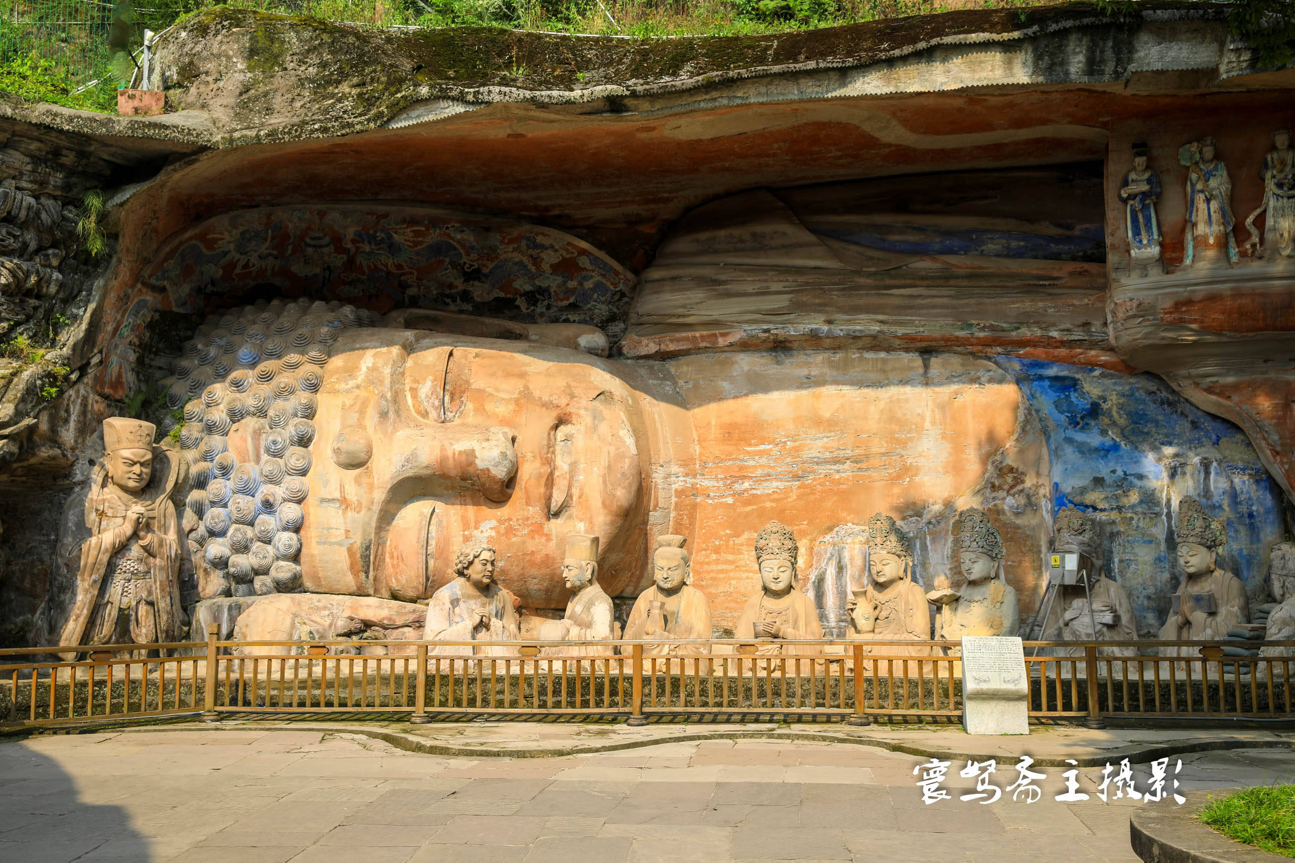 重庆有佛像的地方图片