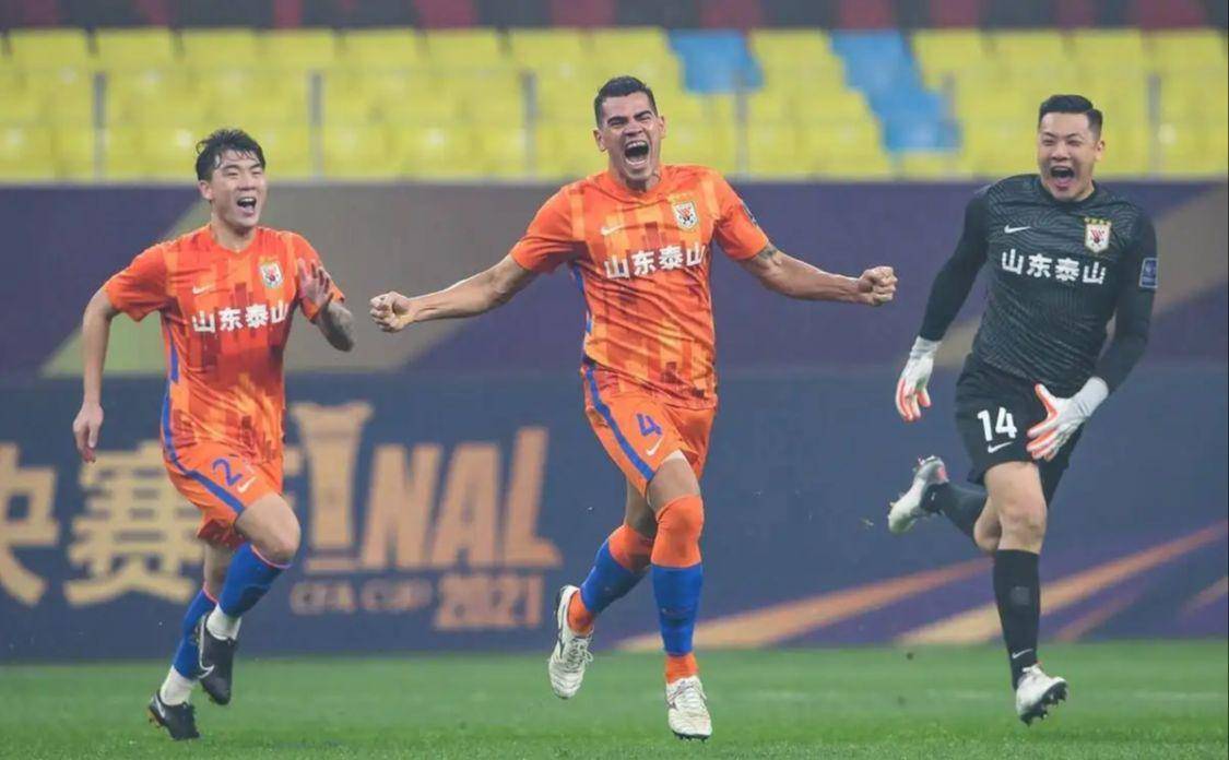 郝伟亲自确认 山东鲁能遭毁灭打击 中超卫冕冠军悬了 贾德松 情况 外援