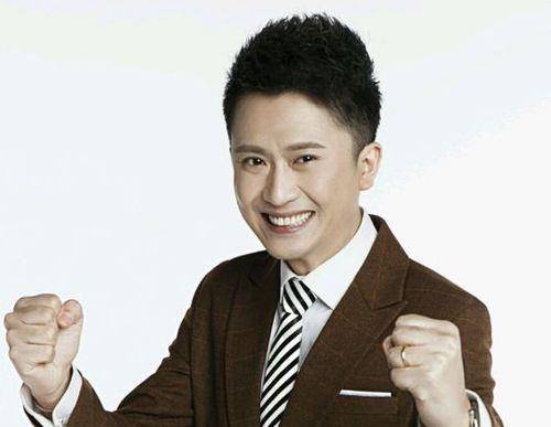 原创电视主持人杨帆颜值不输男明星业务能力高却无缘上舞台舞台