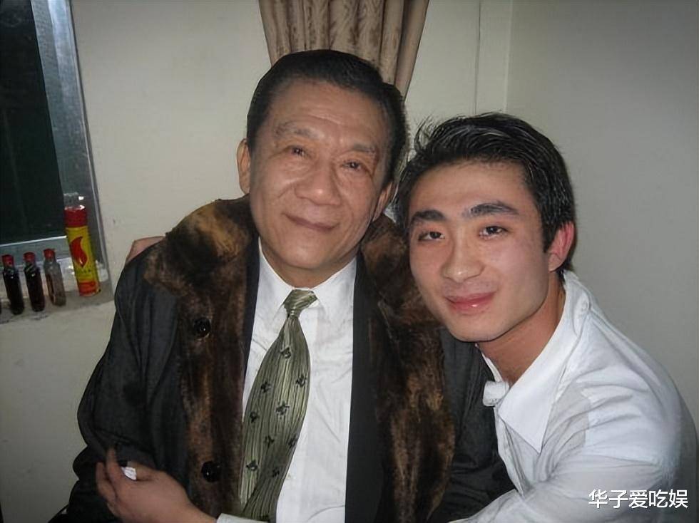 侯耀文徒弟郭晓小发声:不能因为喜欢郭德纲,就贬低其他相声演员_侯耀