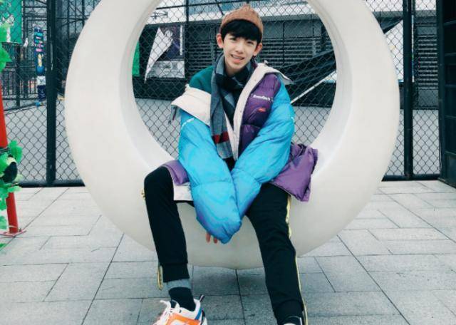 火麒麟惊人式长大,逆袭帅哥不算啥,15岁还长到1米8_黄天崎_时候_剧中