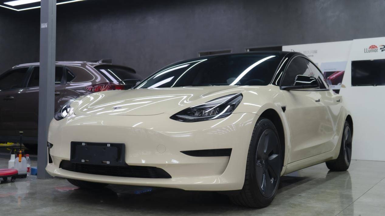 天津貼膜店特斯拉model3卡其米蘭改色案例分享_搜狐汽車_搜狐網