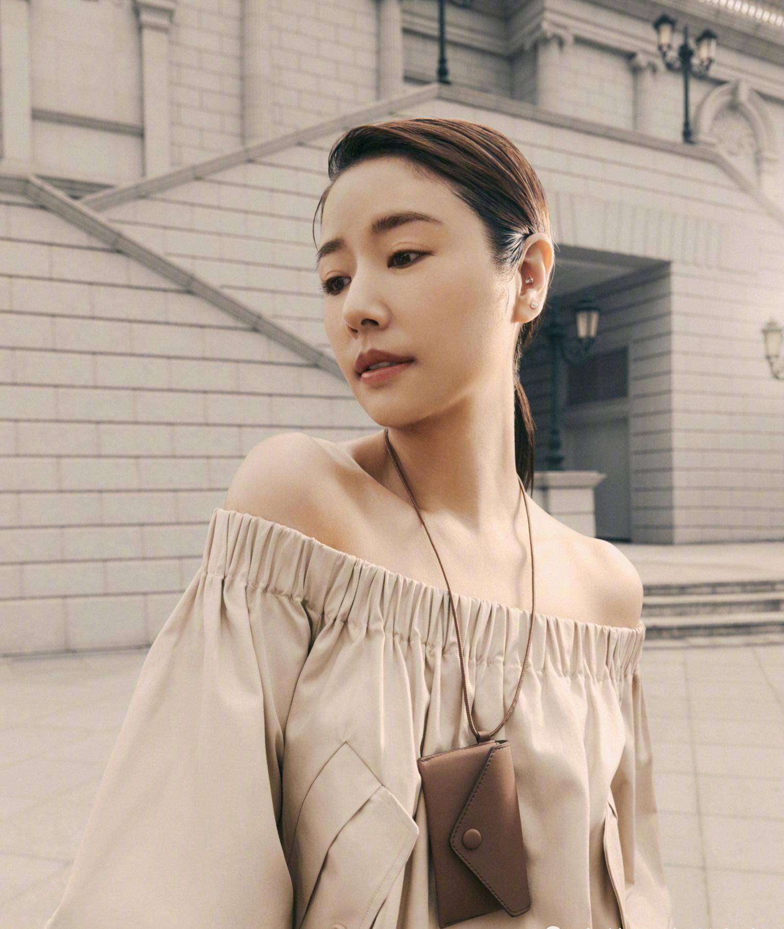 原创45岁林心如自曝硕士毕业照冻龄女神紫薇事业家庭学业三丰收