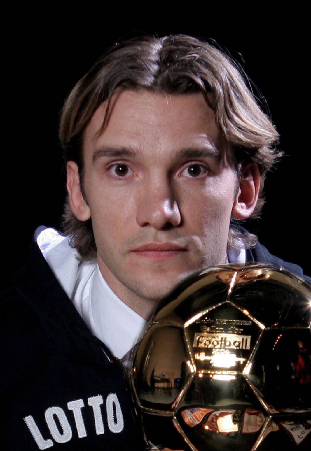 老球迷的福音:舍普琴科退役后依旧在创纪录,他还是那个核弹头_舍瓦