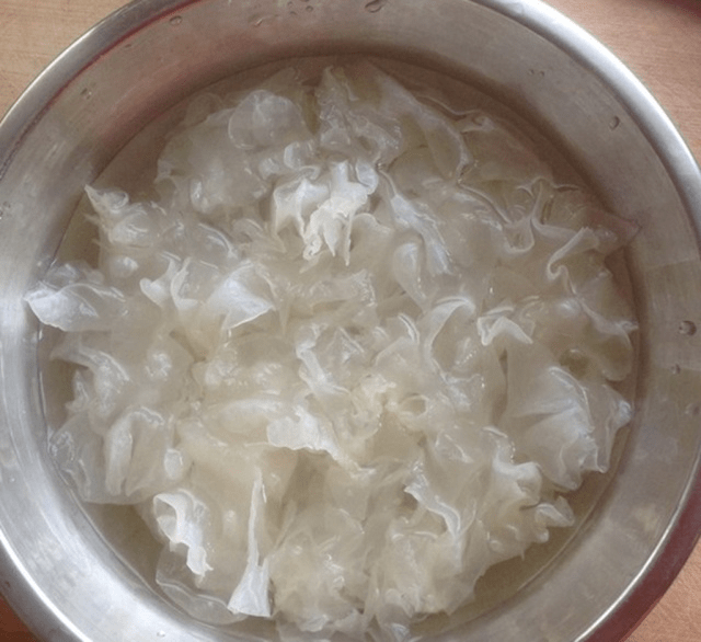 原创泡发银耳时用冷水还是热水厨娘说漏嘴牢记2点出胶多又快