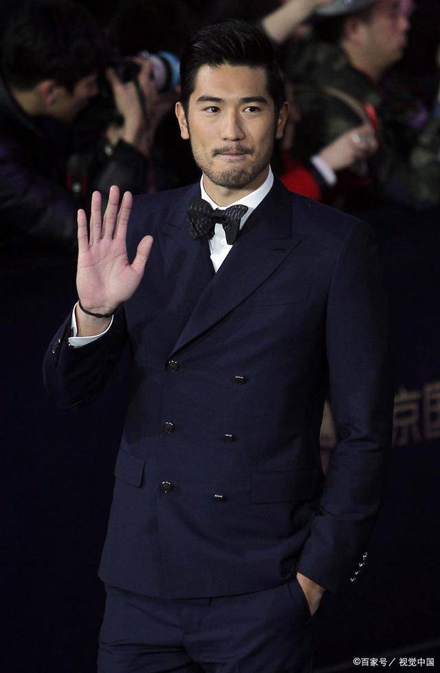 暖心,高以翔女友亲手制作美味大饼:终于明白高高为何会爱上她!