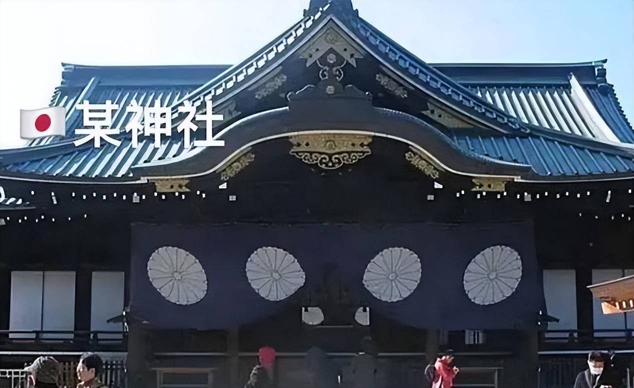 它们俗称"破风",是日本学习中国建筑后自主研发的一种建筑构件形式.