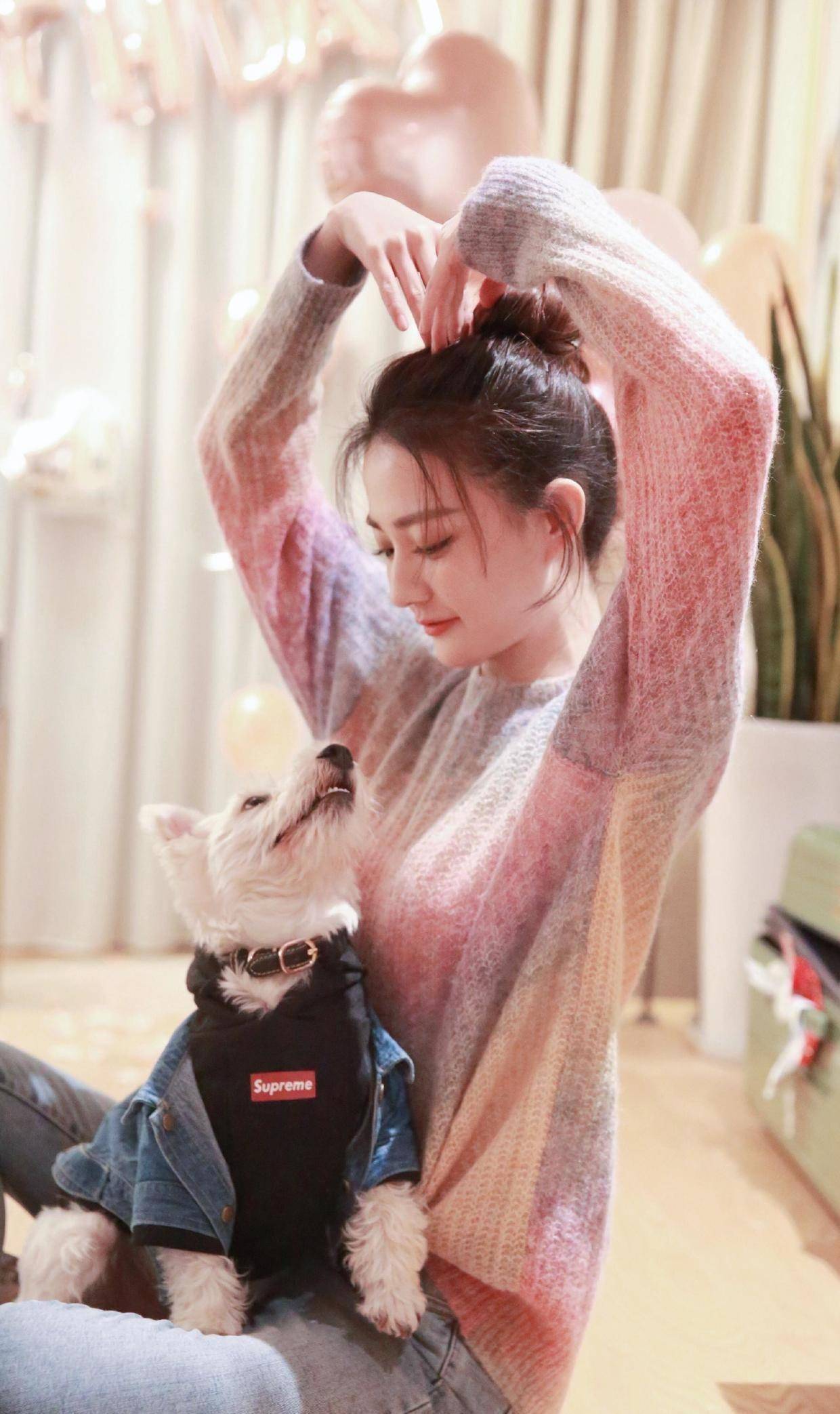 原创徐璐的身材和气质无敌了穿黑色开叉礼服妻子惊艳大长腿太吸睛