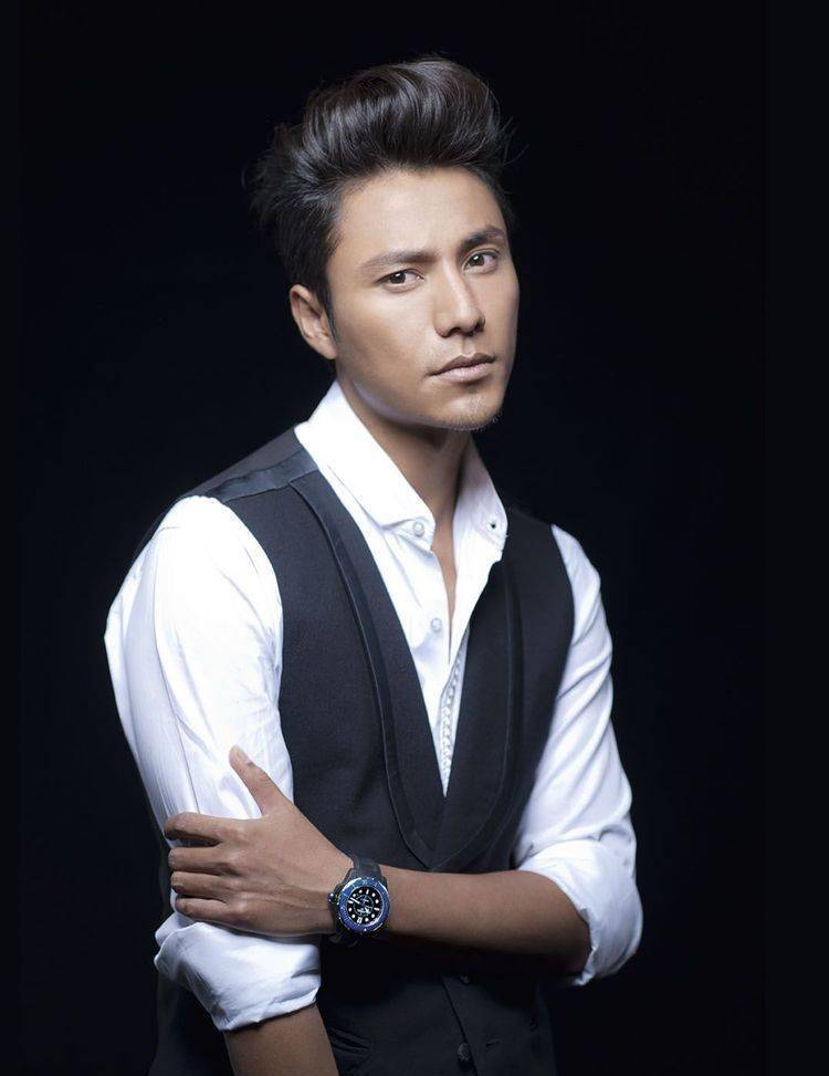 不拍戏却永不过气5位男星 他曾6年无任何作品, 归来仍是一线男星_黄渤