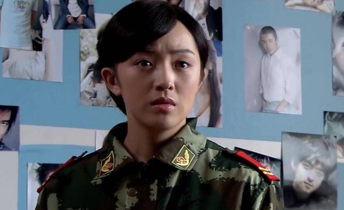 刘晓洁"军嫂"气质突出,与他从"父女"变夫妻,孩子11岁才曝光_徐洪_角色