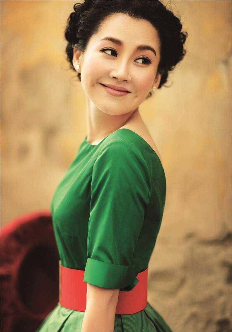 在经历过两次蜕变之后,许晴仍旧没有选择随便找个人结婚,生子,像很多