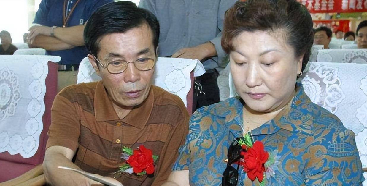 英年早逝的9位女星,每一位都让人惋惜,最大46岁,最小26岁_李婷_刘洁