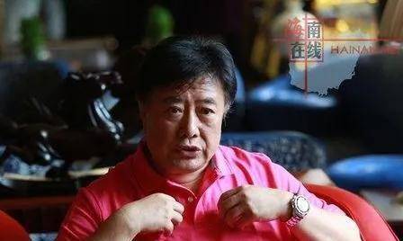 "著名导演"陈国军,婚内与刘晓庆互生情愫,如今69岁三婚幸福