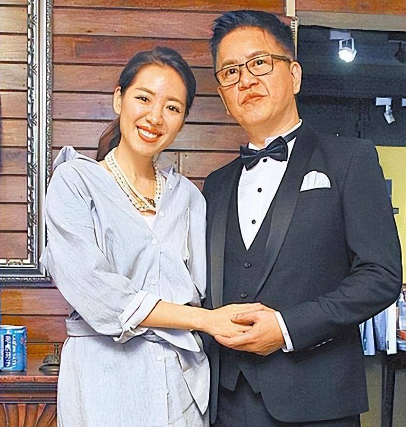 离婚25年后,戈伟如独自带娃似少女,林志隆儿女双全幸福美满_丈夫_生活