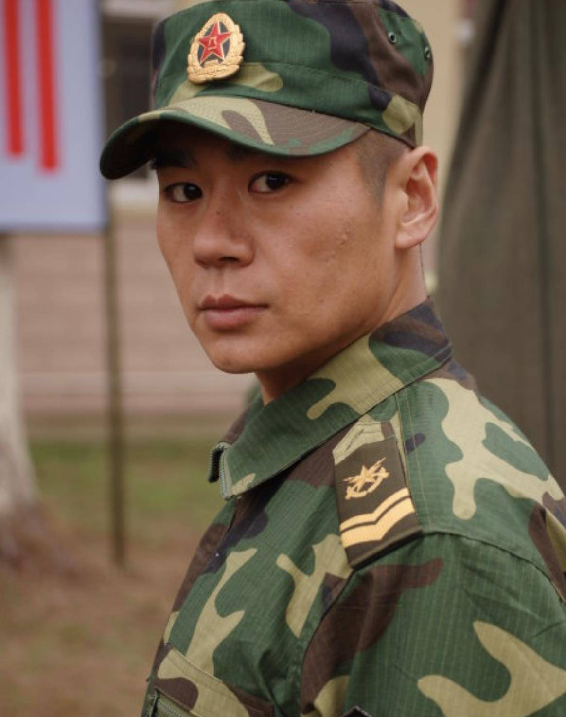 不要当兵!这九位男明星告诉你,什么是硬汉_角色_军事_观众