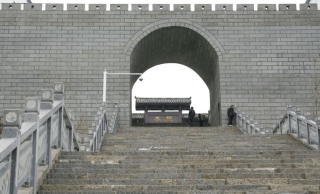 重庆一古镇，地处鄂渝交界处，曾是兵家必争之地，已有千年历史！