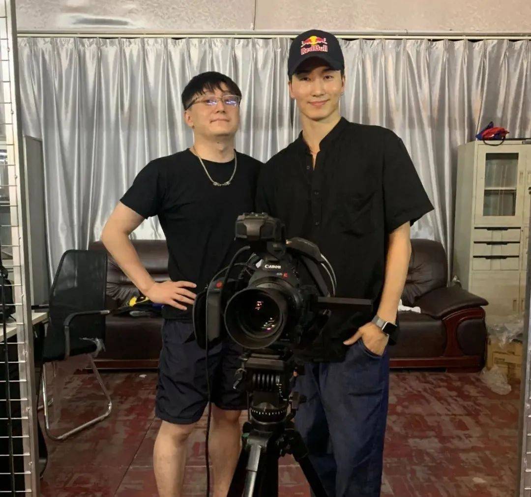 角斗舞仕街舞名人堂之bboy刘震宇乐乐