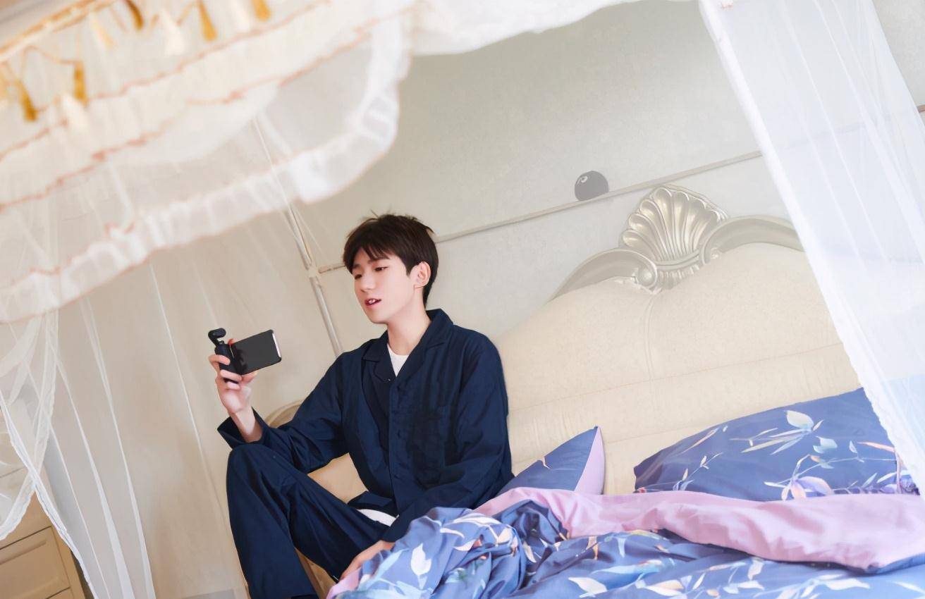 大家对王源家的装修有何不同的意见?欢迎大家来讨论留言.