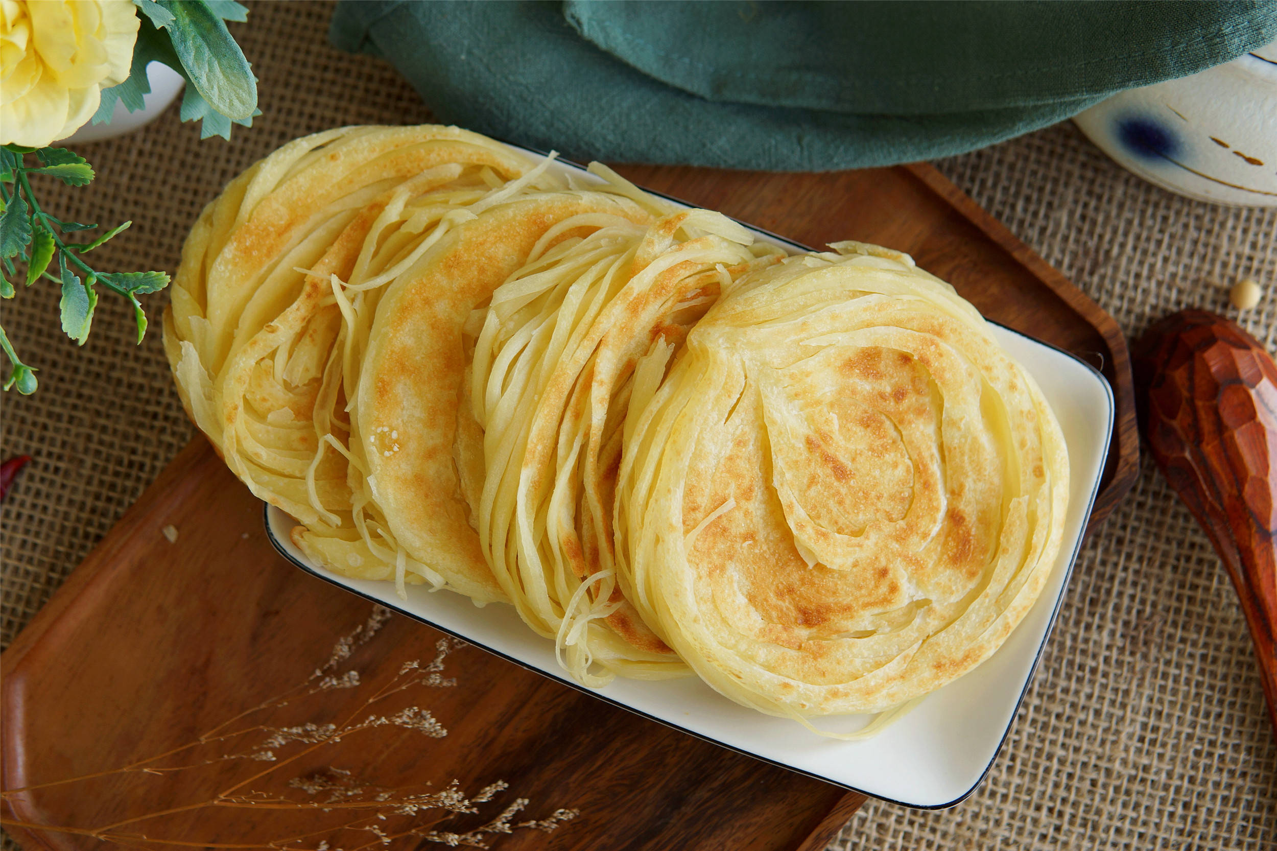 香酥可口的金丝饼,只要了解了做法,会发现一点也不难,在家也能做出来