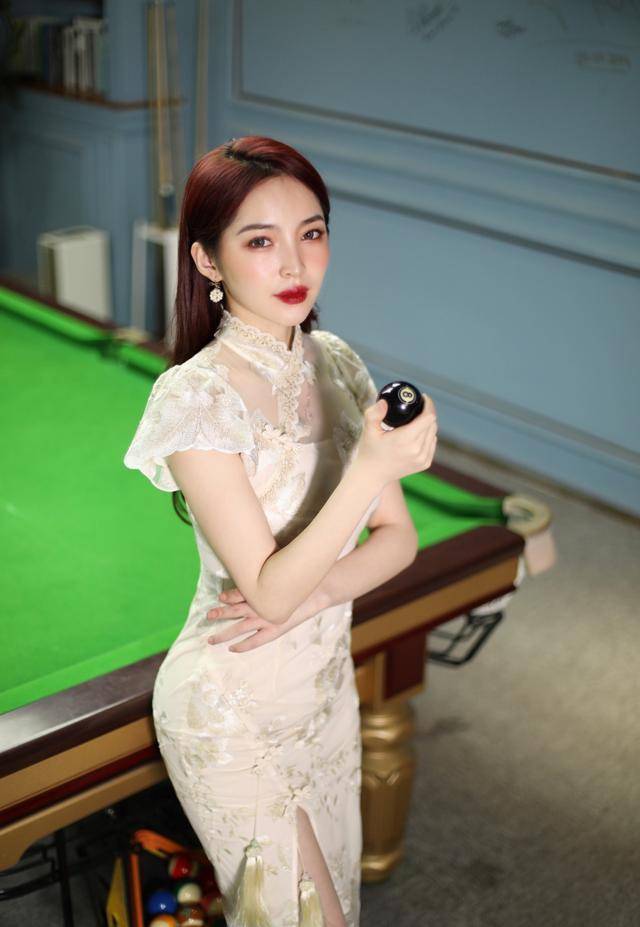 原创台球界女神王钟瑶看了她的身材网友称这不是看比赛是看人