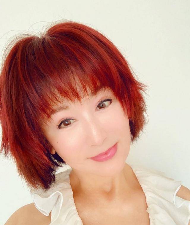 原创潘迎紫49岁饰演16岁少女红拂如今71岁饰演贵妃美出圈