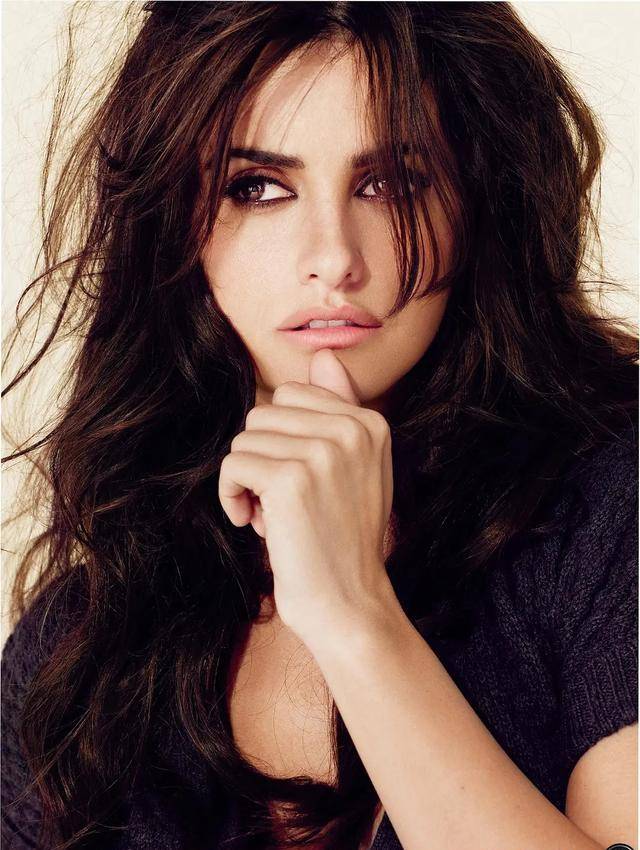 原创她曾被誉为西班牙第一美女如今46岁优雅比美丽更重要