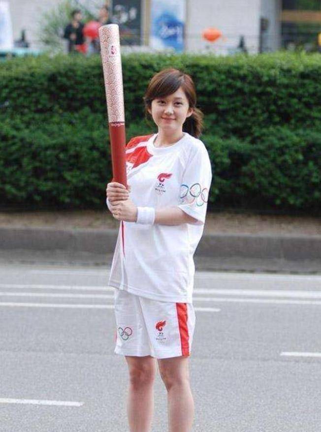 原创刁蛮公主张娜拉被父亲一手操纵的傀儡曾多次被传出耍大牌