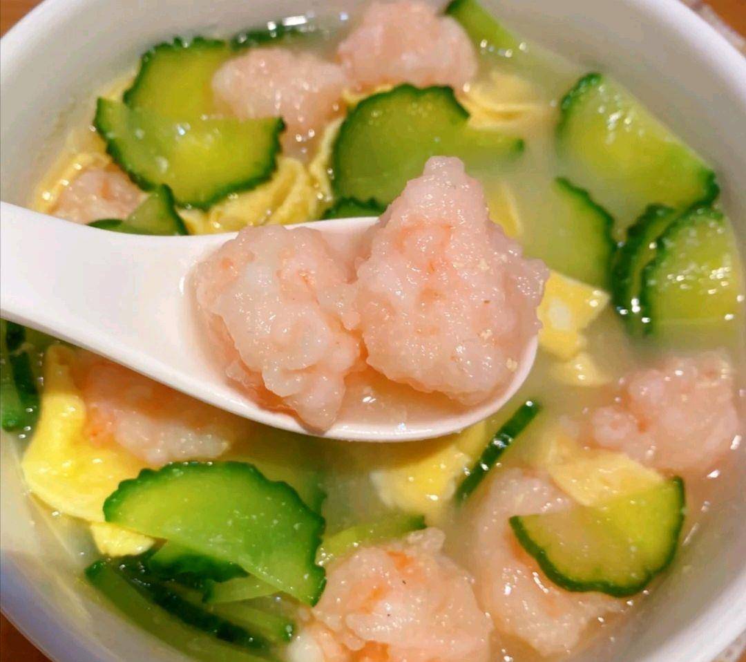 原创家常黄瓜虾滑汤在家也能做如此美味步骤贼简单