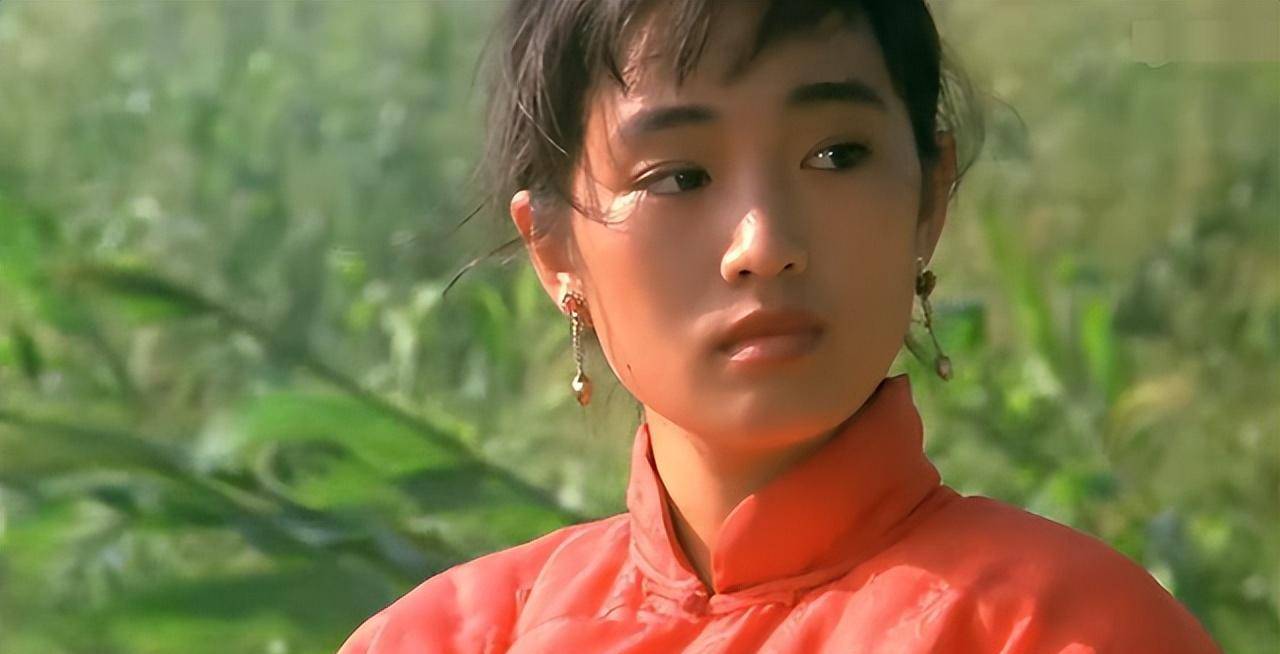 原创饰演农村人最好的三名女演员巩俐外表最像闫妮最神似